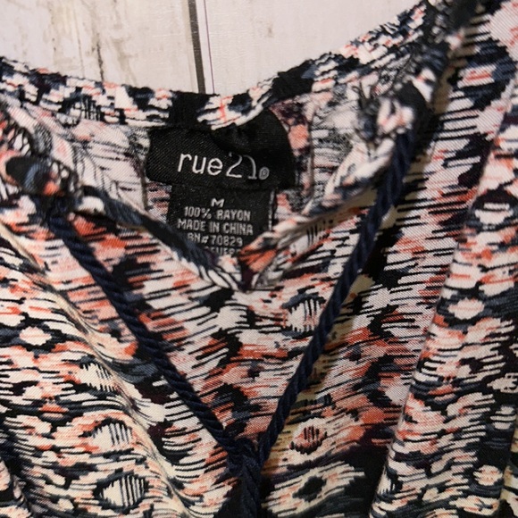 Rue 21 Romper - Picture 11 of 11